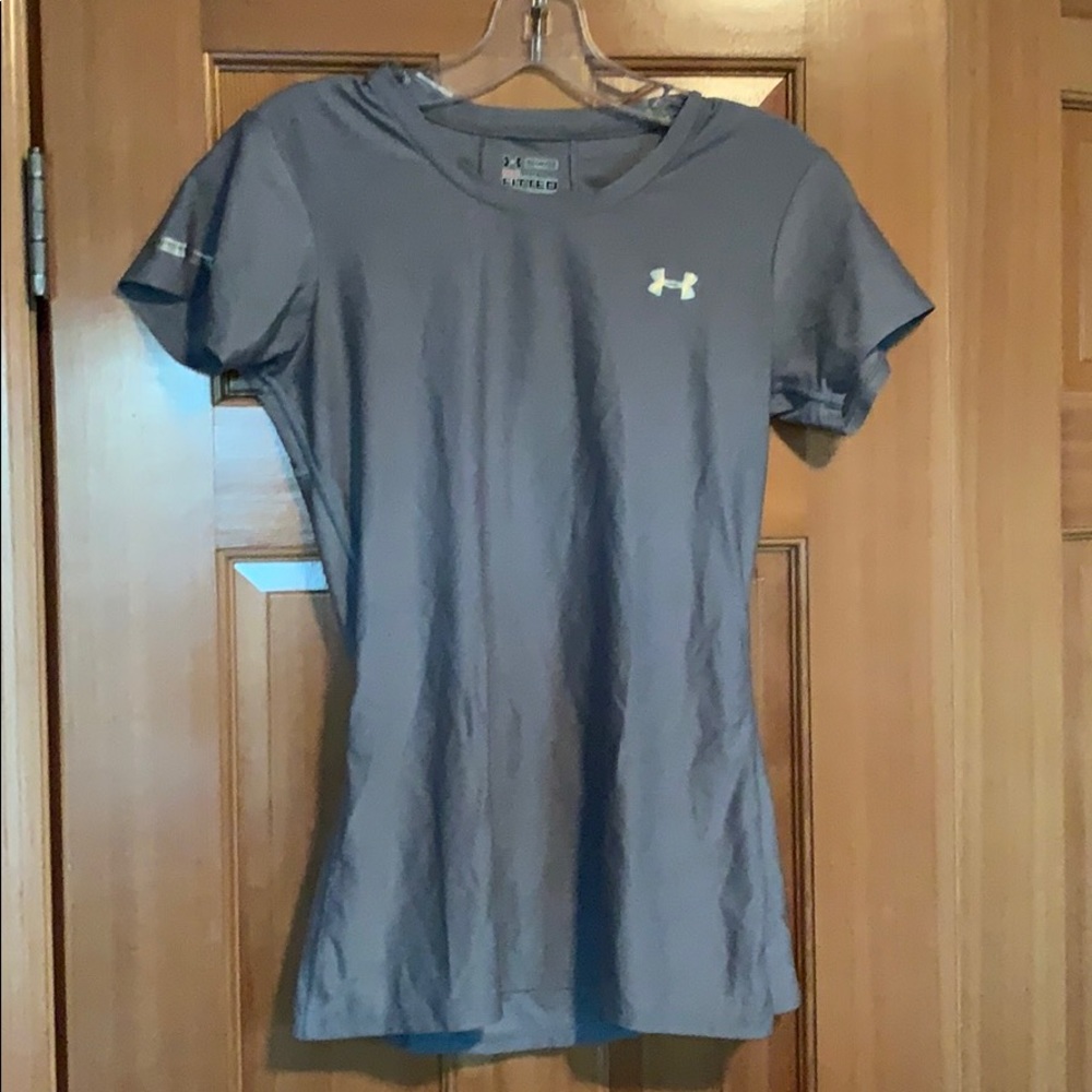 UA gray fitted active shirt